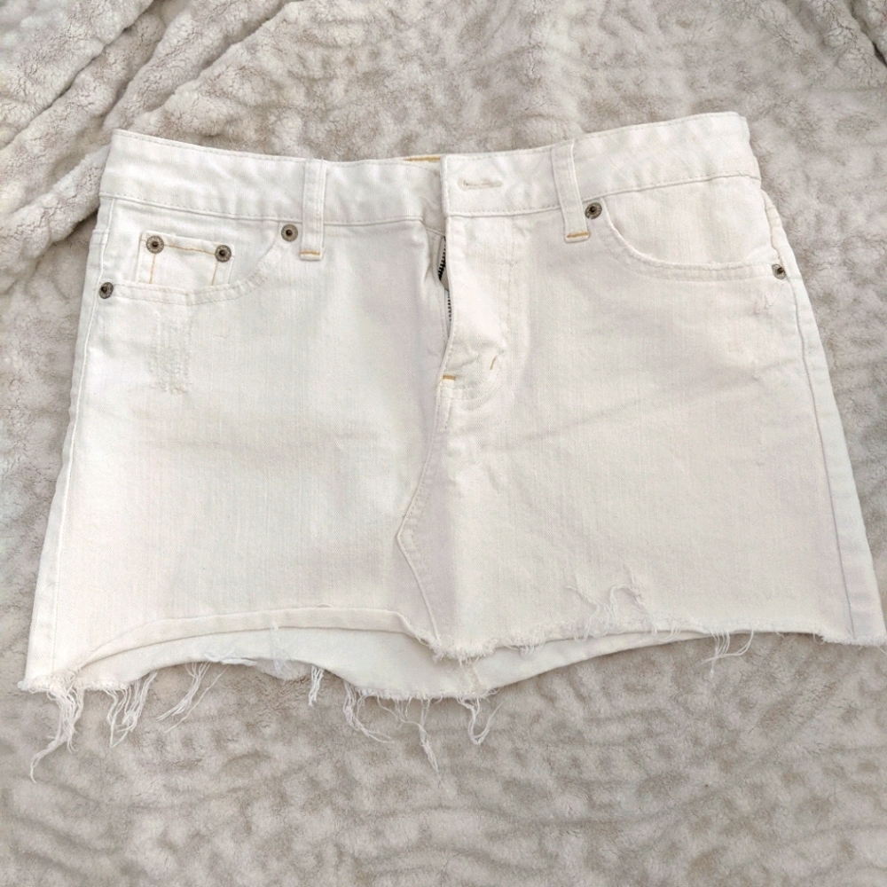 American Eagle mini skirt